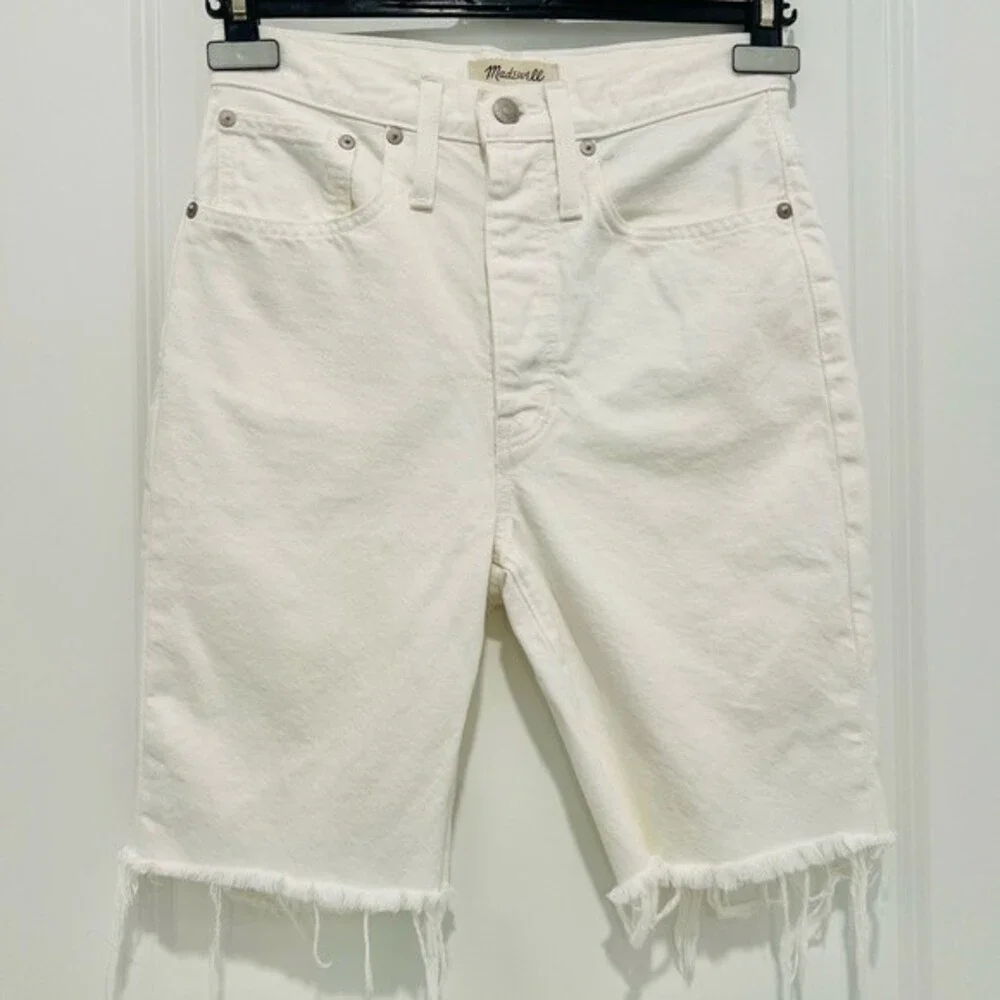Madewell Women's High-Rise Long Denim Shorts in Tile White Style#AO207 Sz. 24
